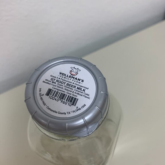 BOTTLE - 32oz VOLLMANS FARMS glass milk bottle DEEP IN THE HEART OF TEXAS logo - Picture 5 of 8